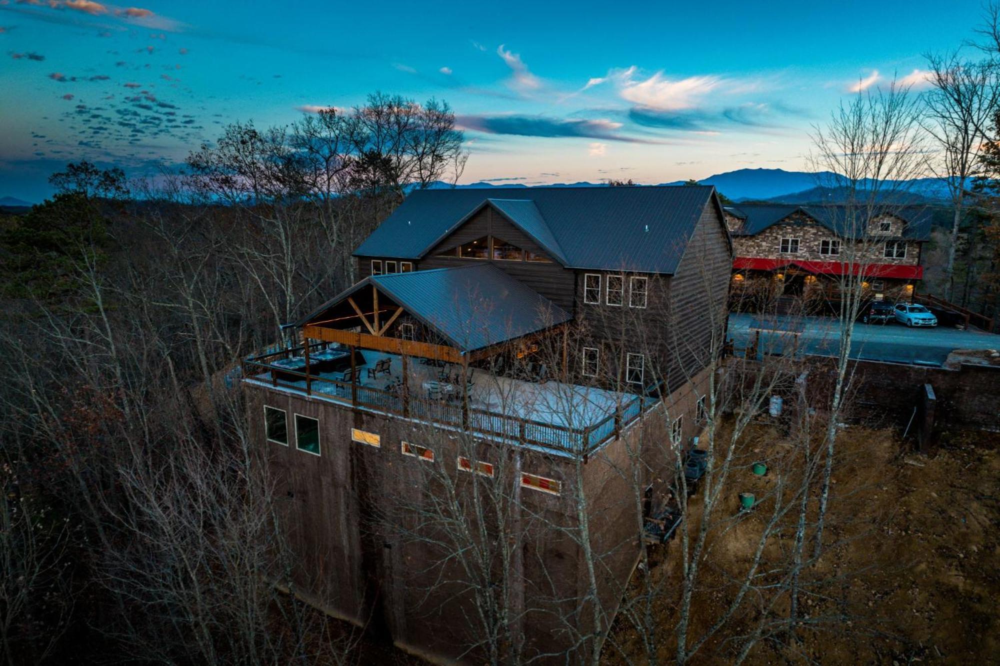 Villa Swim And Gym Mansion Pigeon Forge Exterior foto